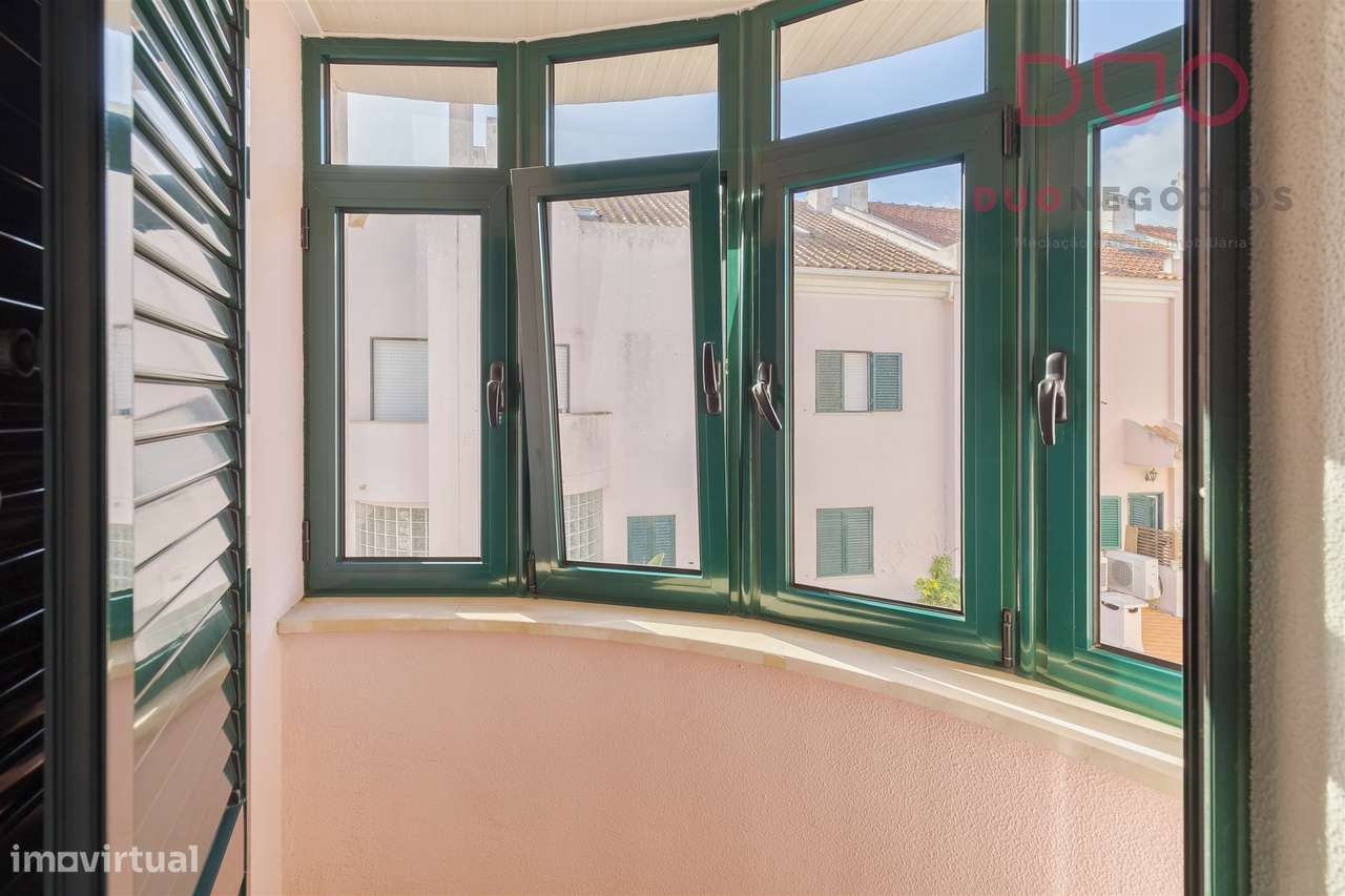 Moradia T4+1 à venda no Montijo-25