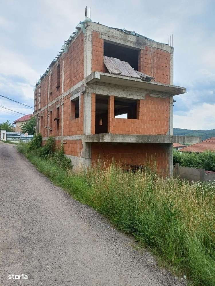 Vand casa in Baciu - Imagine principală: 3/3