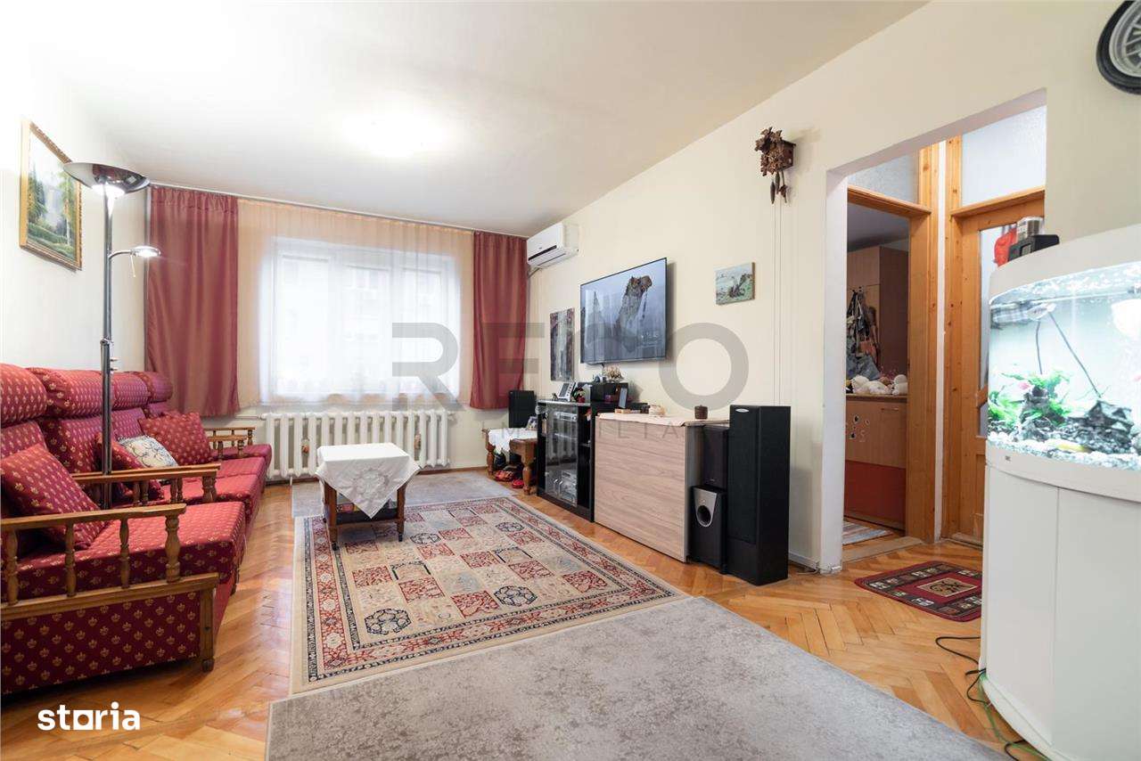 RECO Apartament 4 camere, decomandat, Bloc cu lift, Etajul 3, Zona Dra - Imagine principală: 5/20