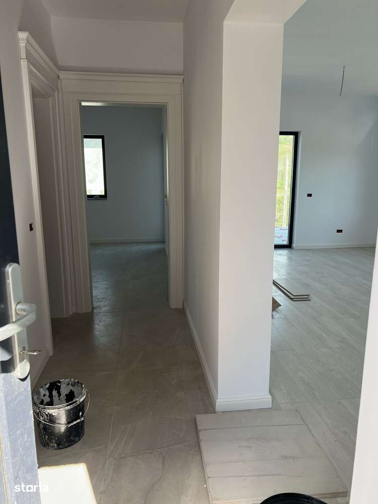 Casa 4 camere, Rediu, 110 mp, cu beci  €209.000 Cod Oferta: 9869-10