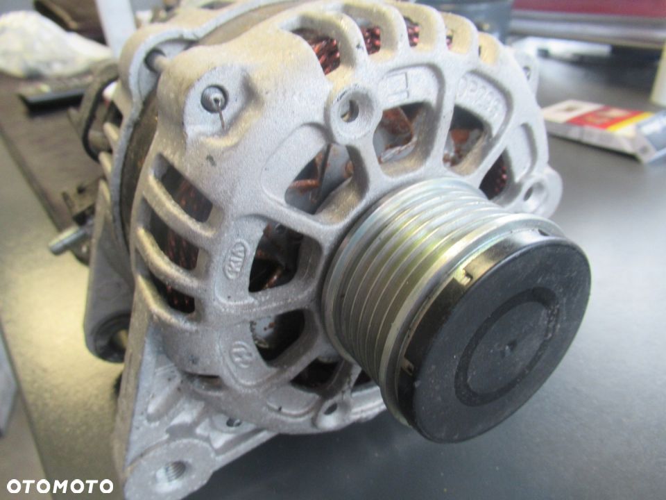 Kia Sorento Santa alternator Sport Tage - 1