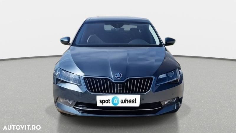 Skoda Superb 2.0 TDI DSG 4X4 Laurin & Klement - 2