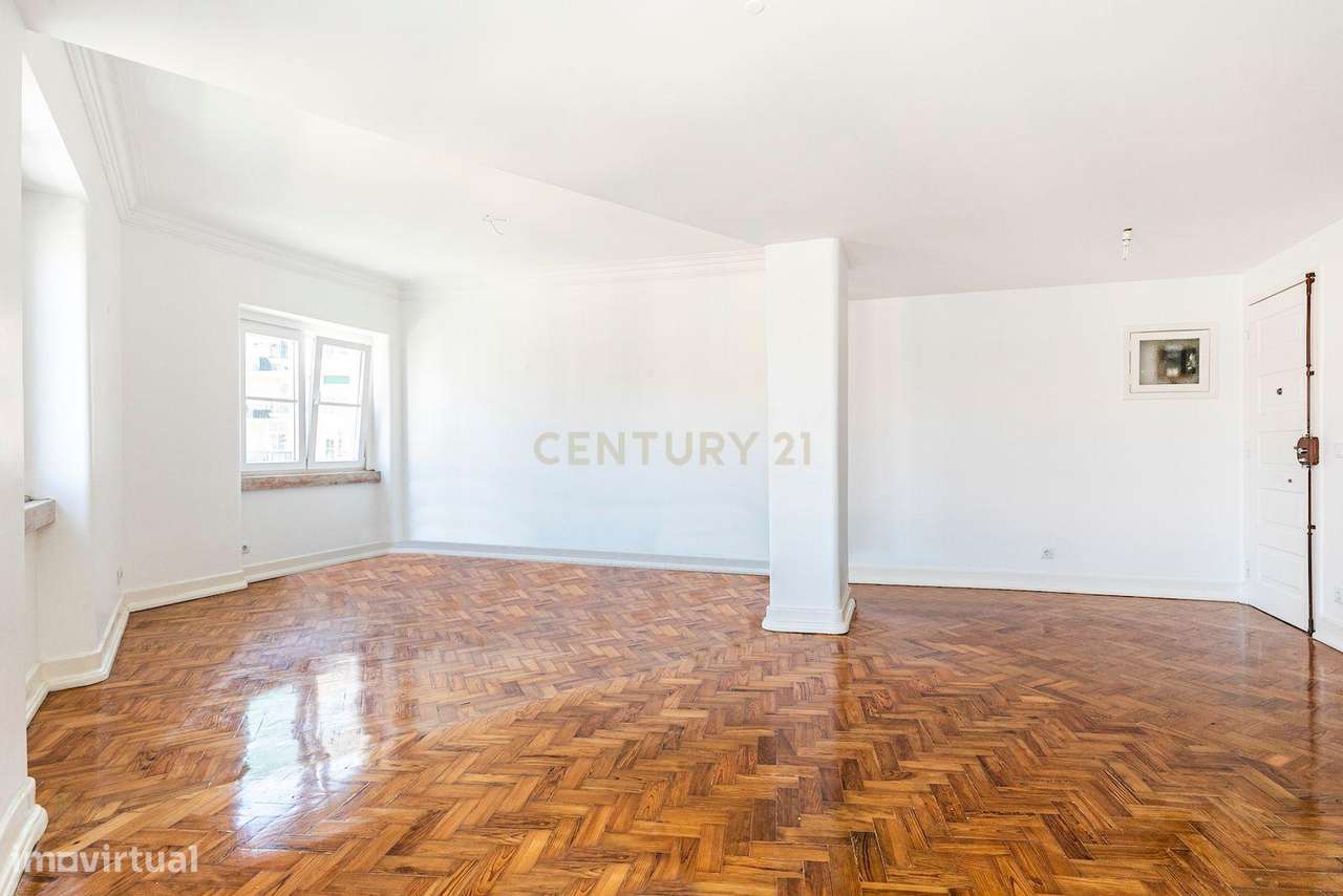 T3 renovado na Avenida de Roma com elevador - Grande imagem: 3/21