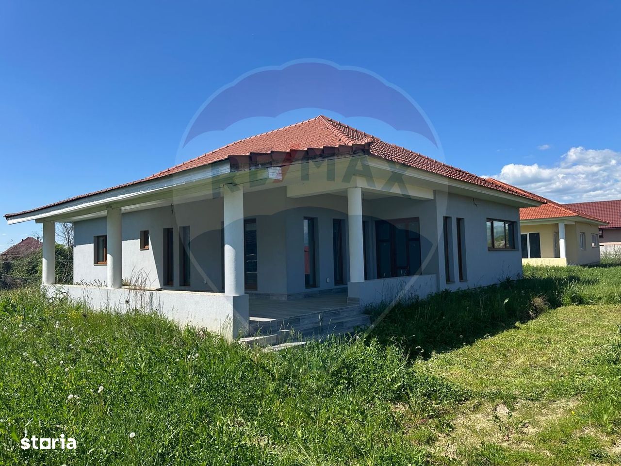 Casa finisata de vânzare în Lapusel - Imagine principală: 1/13