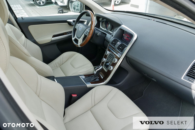 Volvo XC 60 - 36