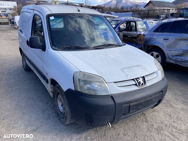 Dezmembrez Peugeot Partner 1.9 D 2003 - 3