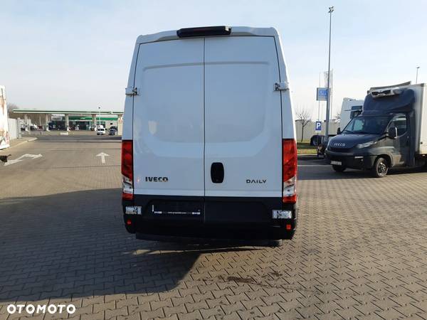 Iveco 35S16V (28325) - 6