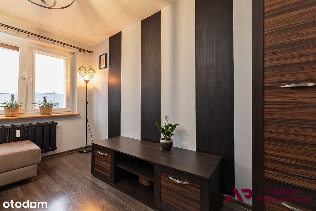 Niski blok, oddzielna kuchnia, balkon i piwnica-7