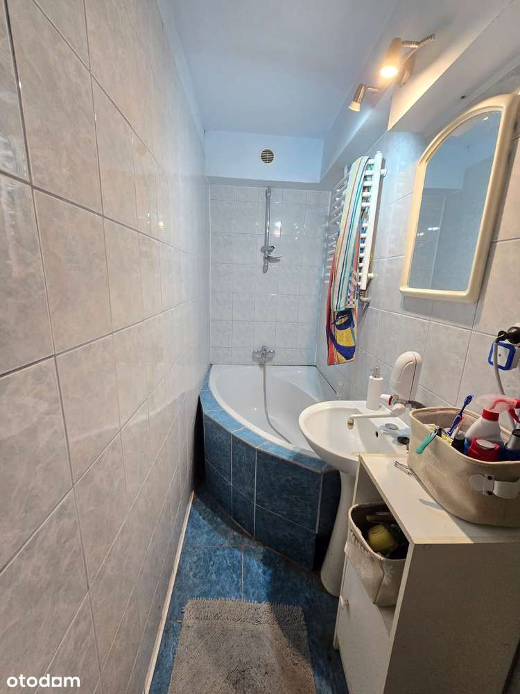 Wolnostojący dom w bardzo dobrej lokalizacji!-18