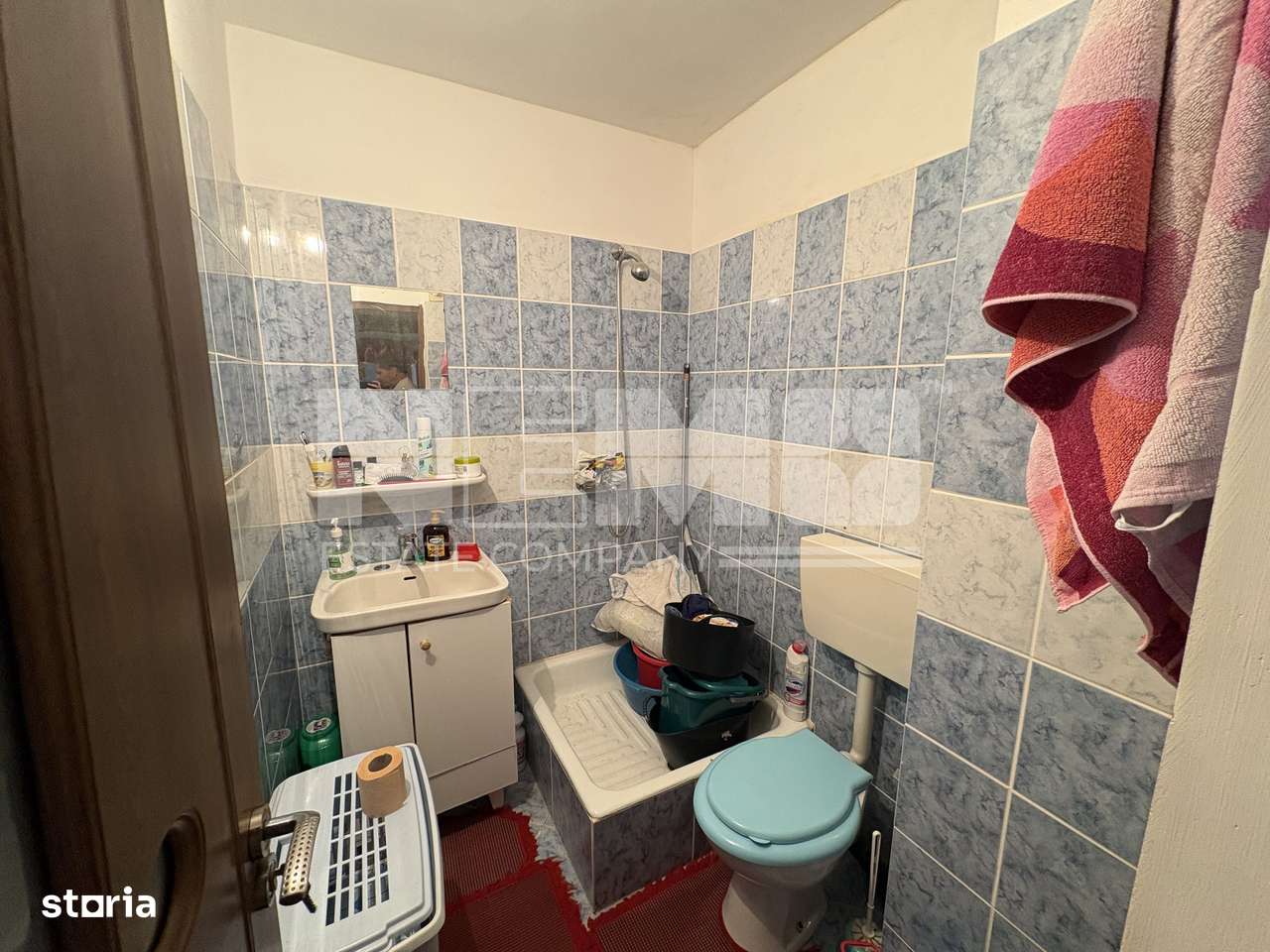 | - Imagine principală: 2/6