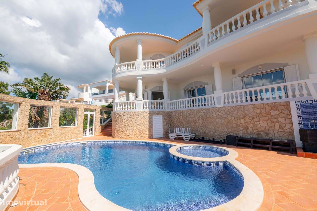 Grande propriedade de golfe com vistas panorâmicas-28