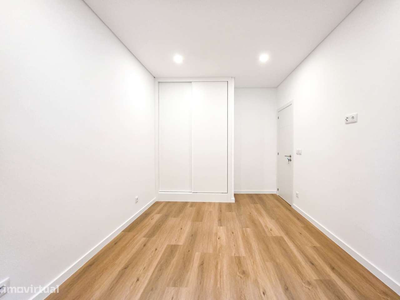 Apartamento Renovado no Bairro do Liceu em Setúbal-22