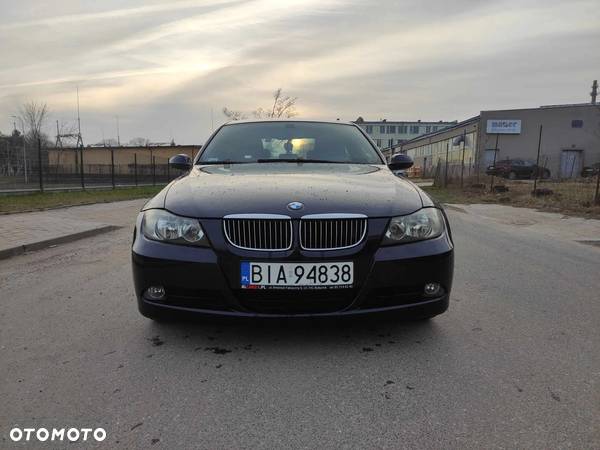 BMW Seria 3 320i - 10