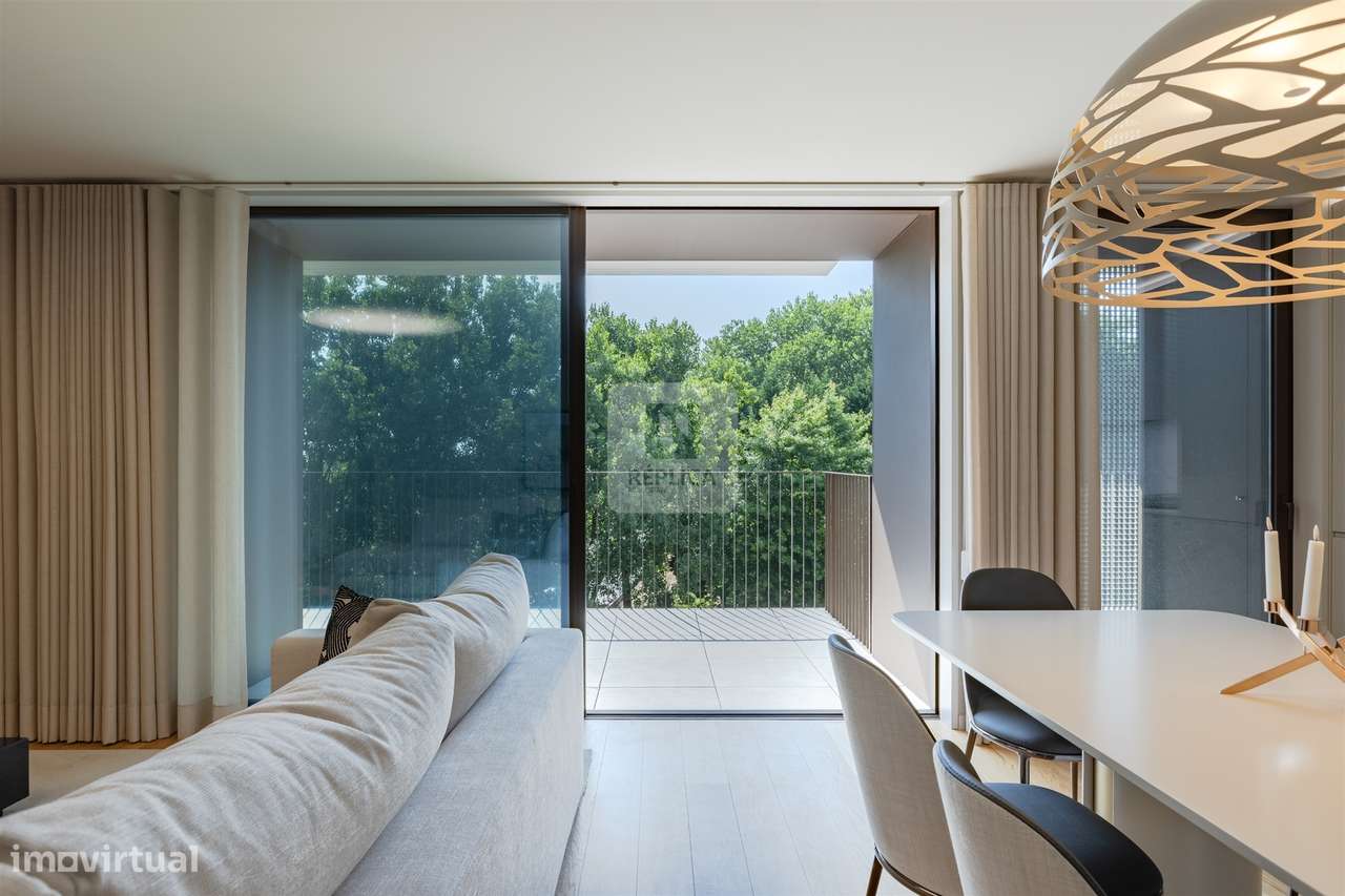 T4 nos Jardins da Arrábida | Edifício com Ginásio e Lounge Co-work - Grande imagem: 4/39