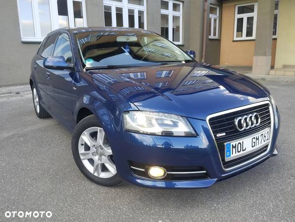 Audi A3 2.0 TDI Sportback DPF S line Sportpaket - 2