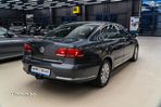 Volkswagen Passat 1.6 TDI BlueMotion Technology Comfortline - 8