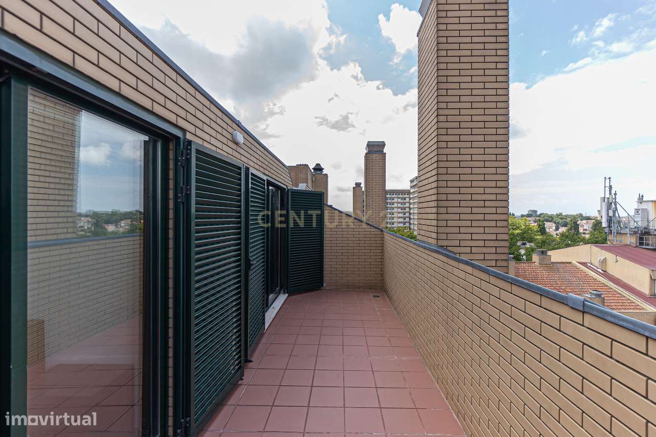 T3 Duplex junto ao Hospital de São João-18