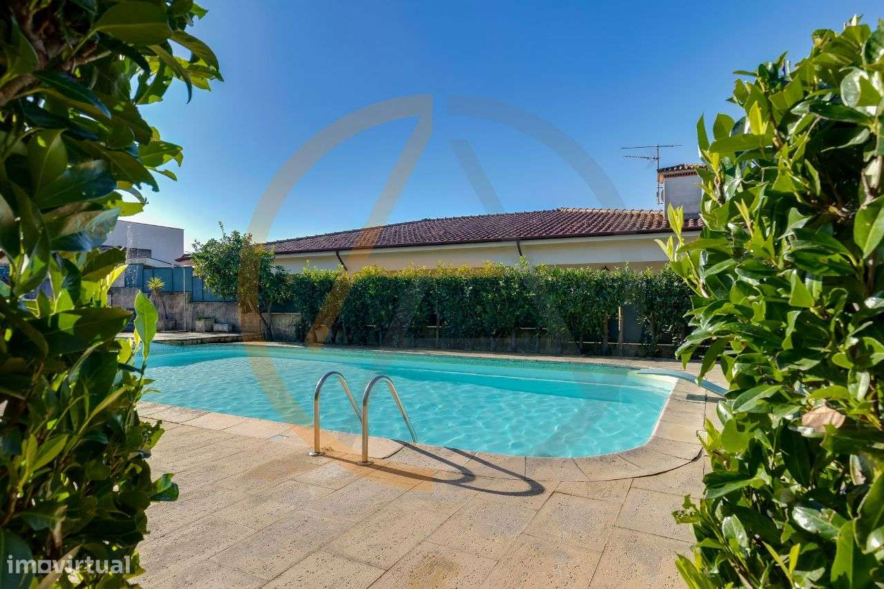 Moradia T5 com Piscina, Espaço Exterior e Garagem | Trofa - Grande imagem: 3/60