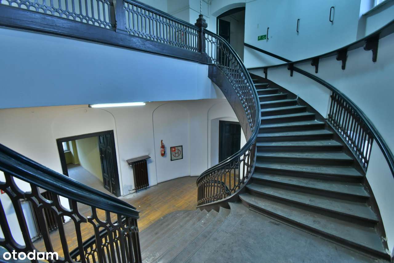 XVIII wieczny pałac w sercu Wrocławia na sprzedaż-11