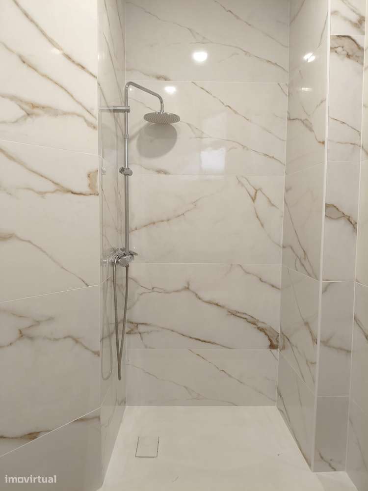 Apartamento T2 Remodelado-13