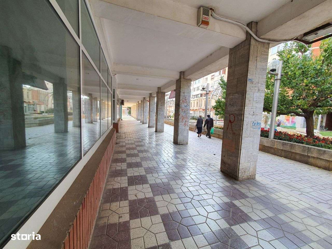 Spatiu comercial in Centru - Imagine principală: 3/8