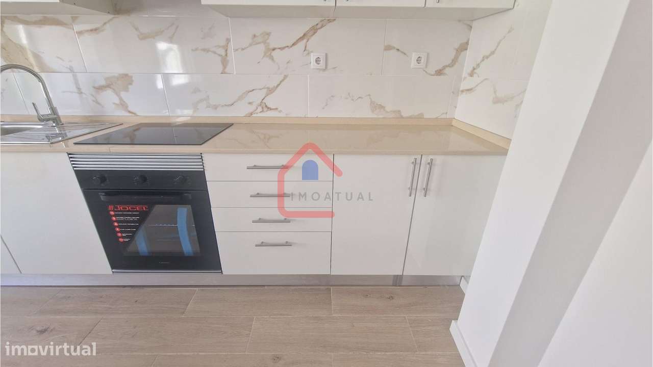 Apartamento T2 em Portugal-7