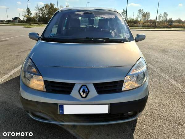 Renault Scenic 1.9 dCi Luxe Privilege - 23