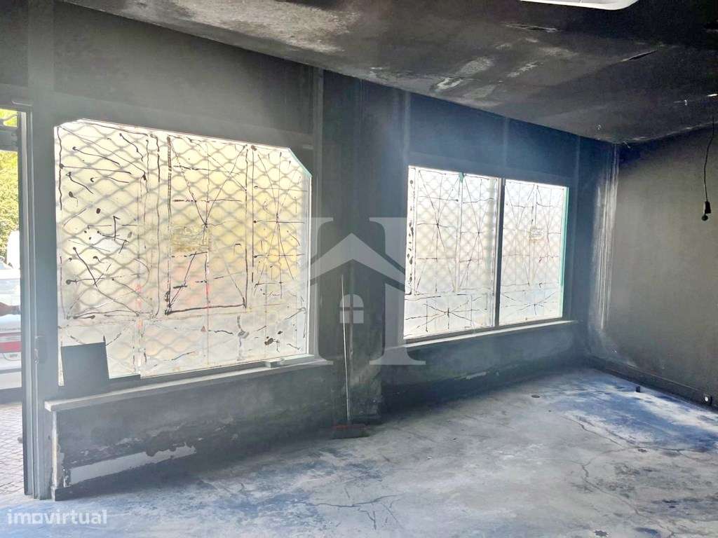 Loja com Excelente Visibilidade em Loures - Grande imagem: 4/10