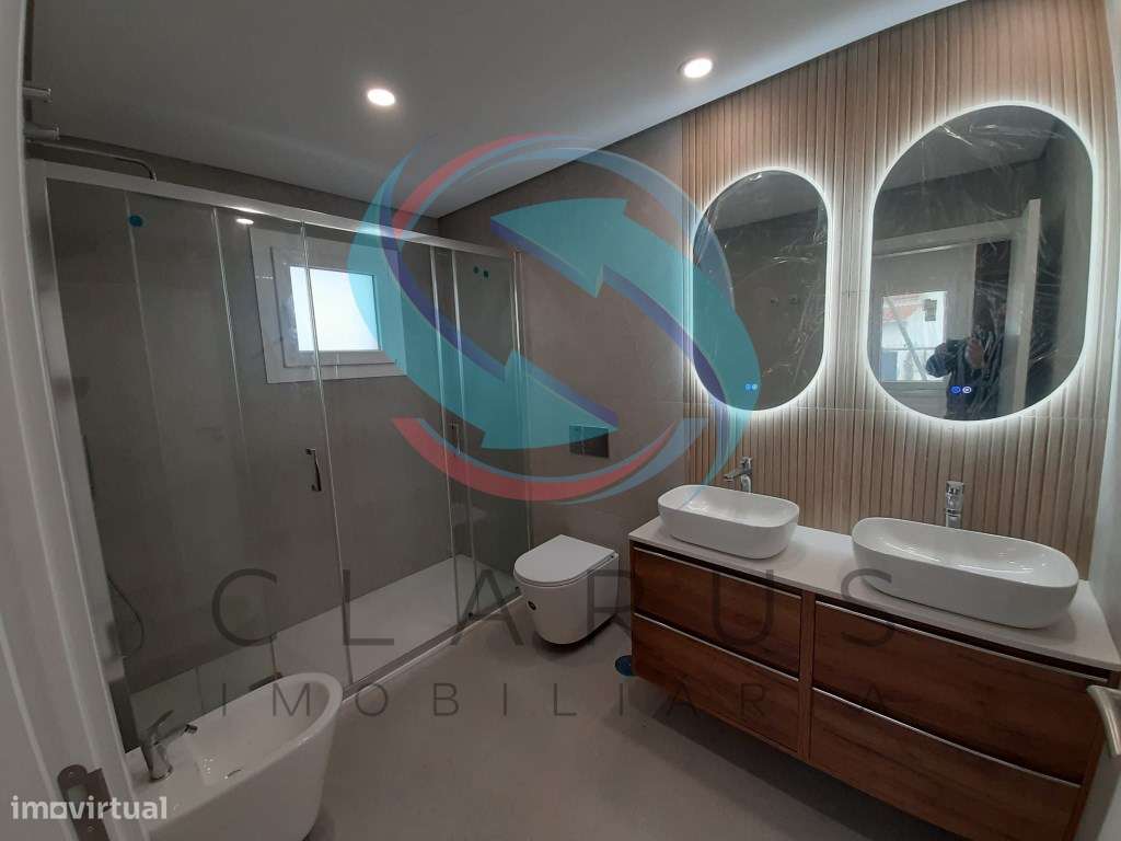 Apartamento T2 Santa Marta do Pinhal-6