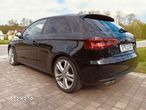 Audi A3 2.0 TDI S line Sportpaket - 4