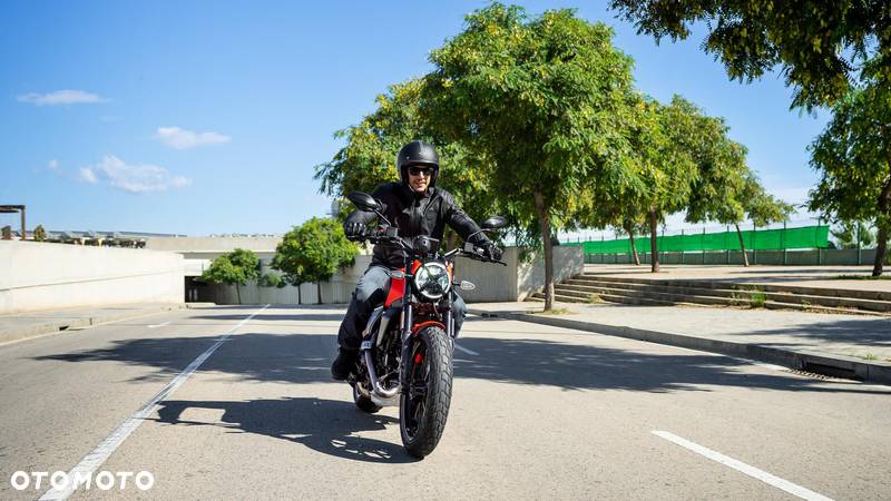 Ducati Scrambler - 18