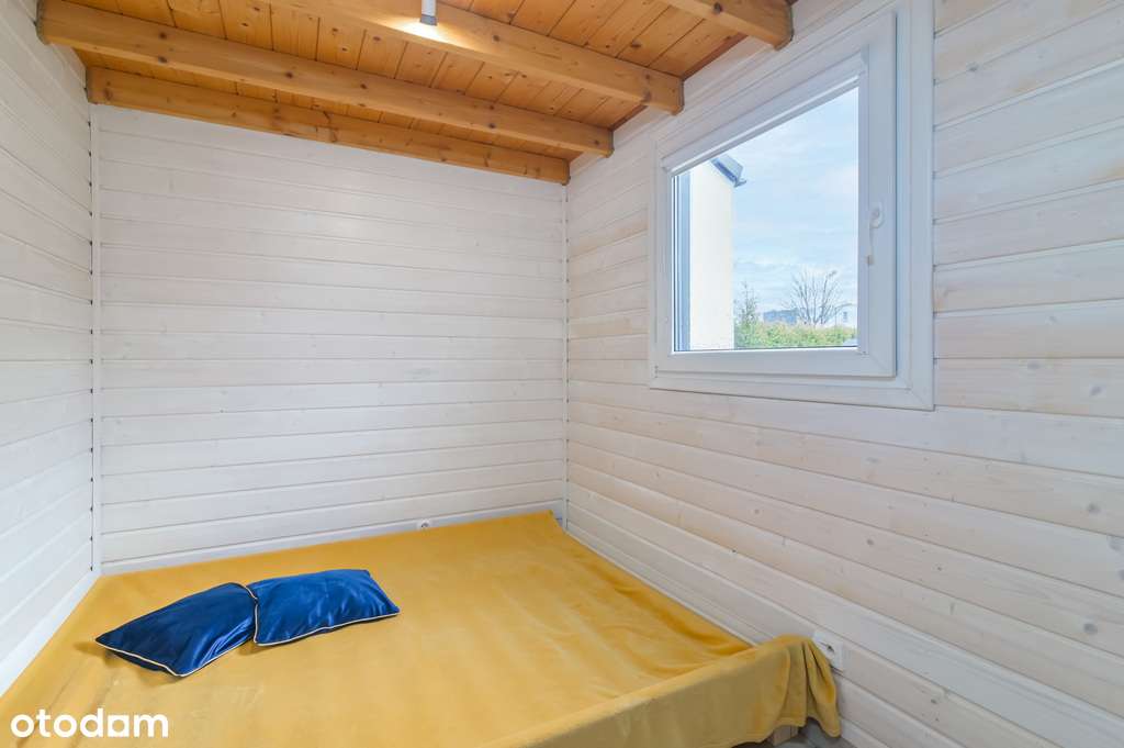 Całoroczny ekonomiczny wyposażony domek z tarasem-8