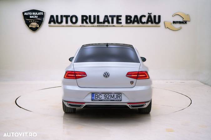 Volkswagen Passat 2.0 TDI DSG 4Motion Highline - 11