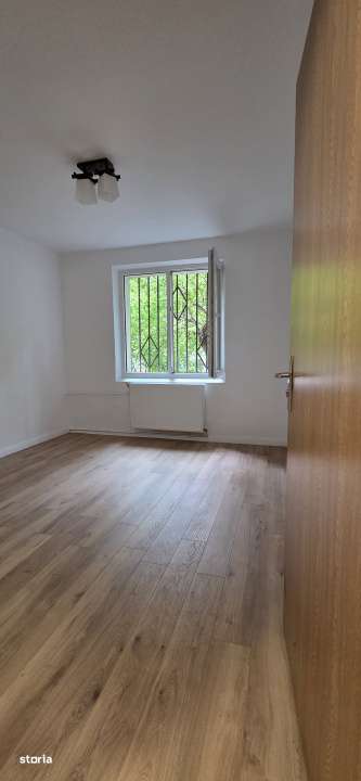 Apartament 3 camere decomandat Ramnicul Sarat - Imagine principală: 5/13