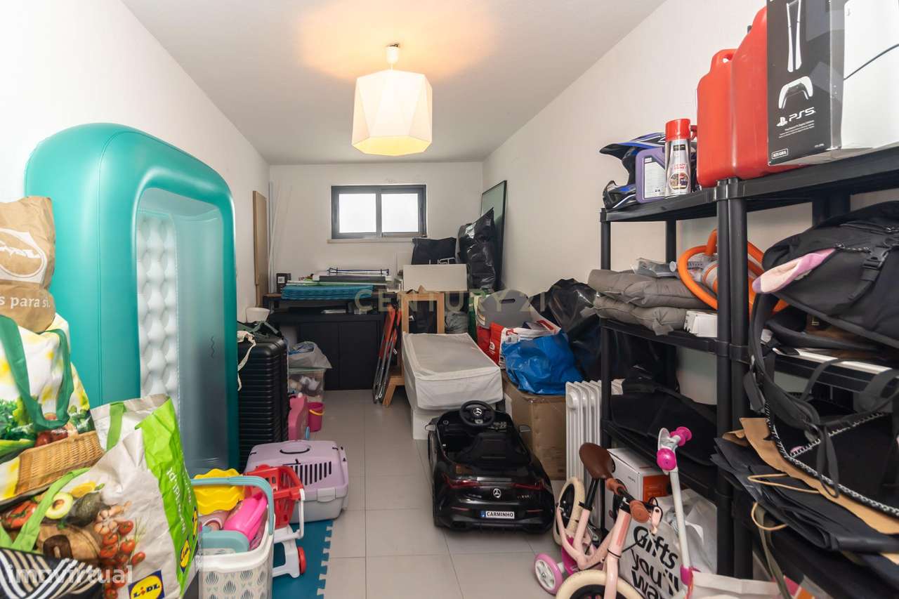 Apartamento T2 c/ garagem e arrecadação, Redondos, Fernão Ferro-37