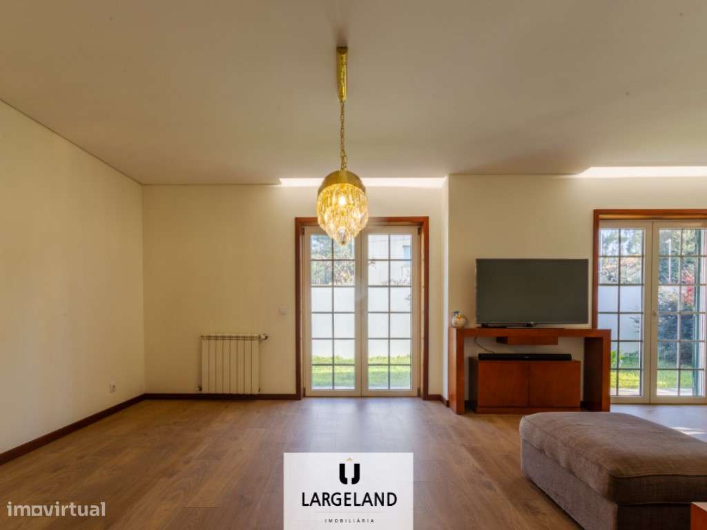 Moradia T5 - Travanca, Santa Maria da Feira-10