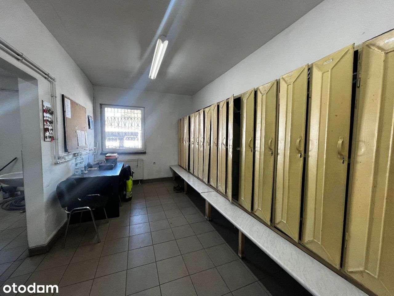 Na sprzedaż Hala magazynowa oraz kompleks budynków-2