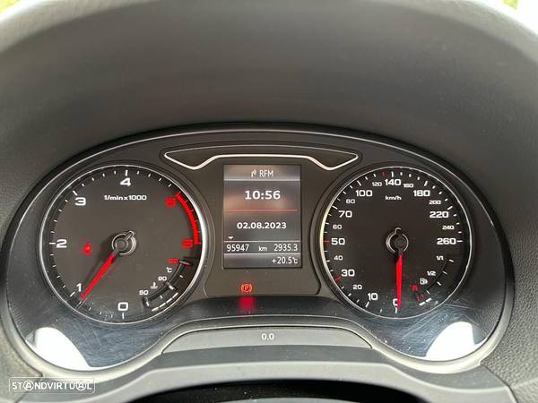 Audi A3 Cabrio 2.0 TDi S-line - 19