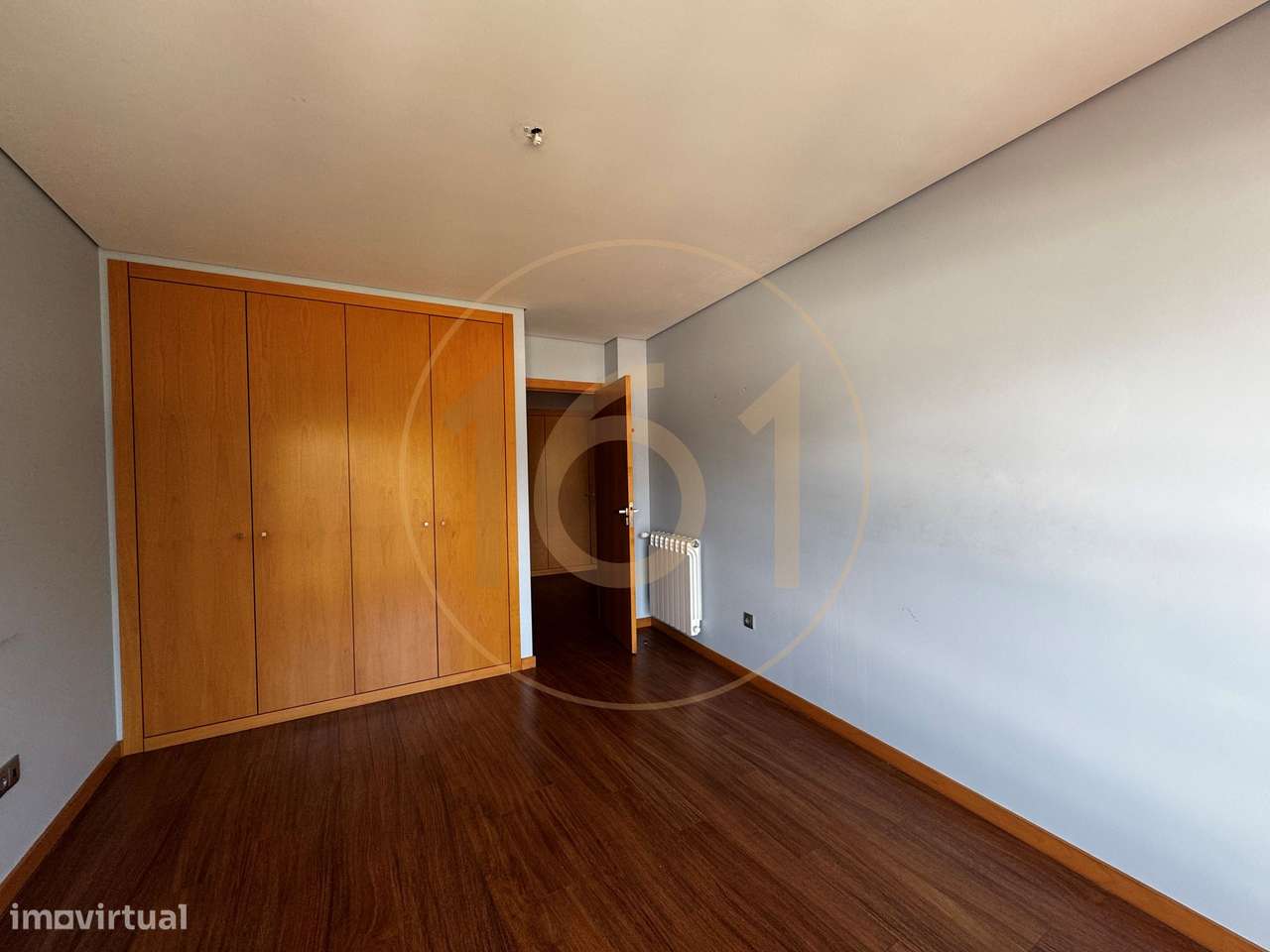 Apartamento T3+1 duplex com 2 terraços e varandas-10