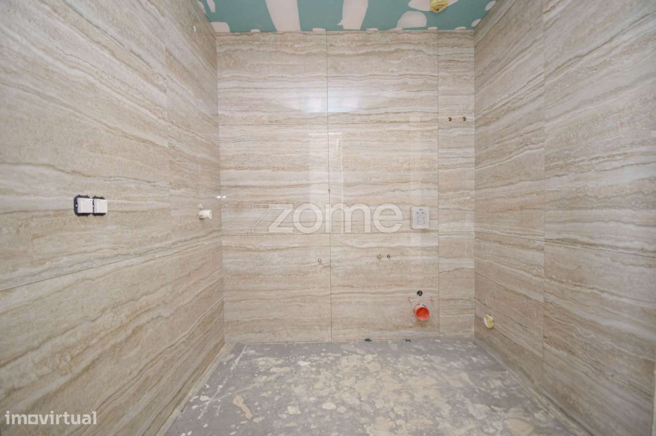 Moradia nova T4 luxo em condomínio privado no Barro em Loures-13
