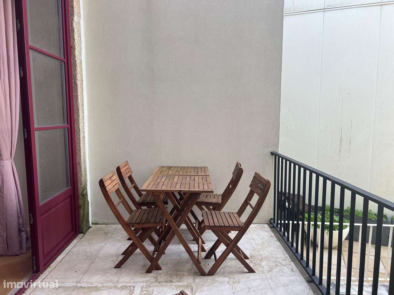 T0 luxuoso, mobilado e equipado, no centro-12