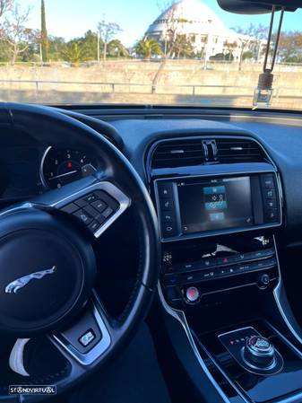 Jaguar XE 2.0 D R-Sport Aut. - 28