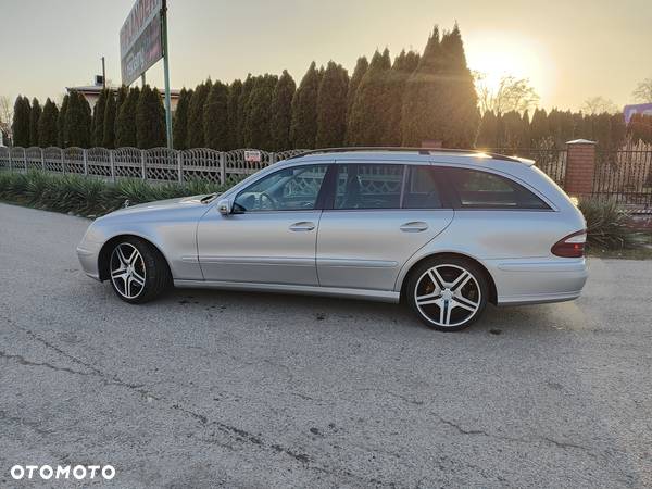 Mercedes-Benz Klasa E 500 4-Matic T Avantgarde - 9