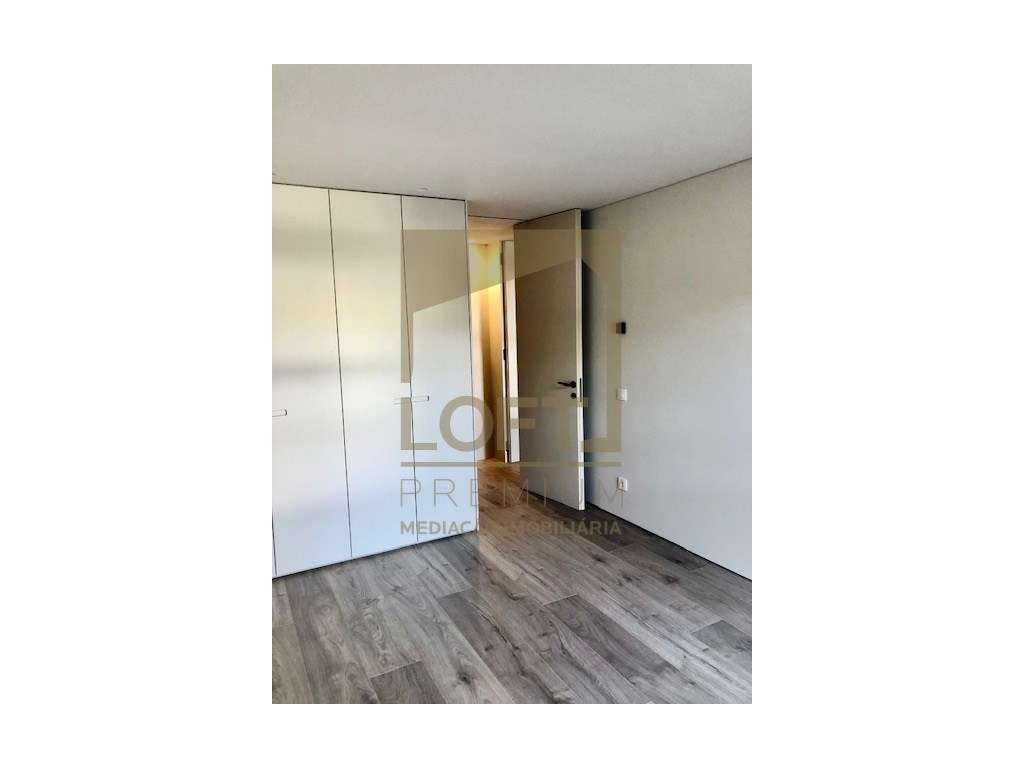 Apartamento T3 de Luxo c/ Vista Castelo e Parque da Cidade em Guima...-10