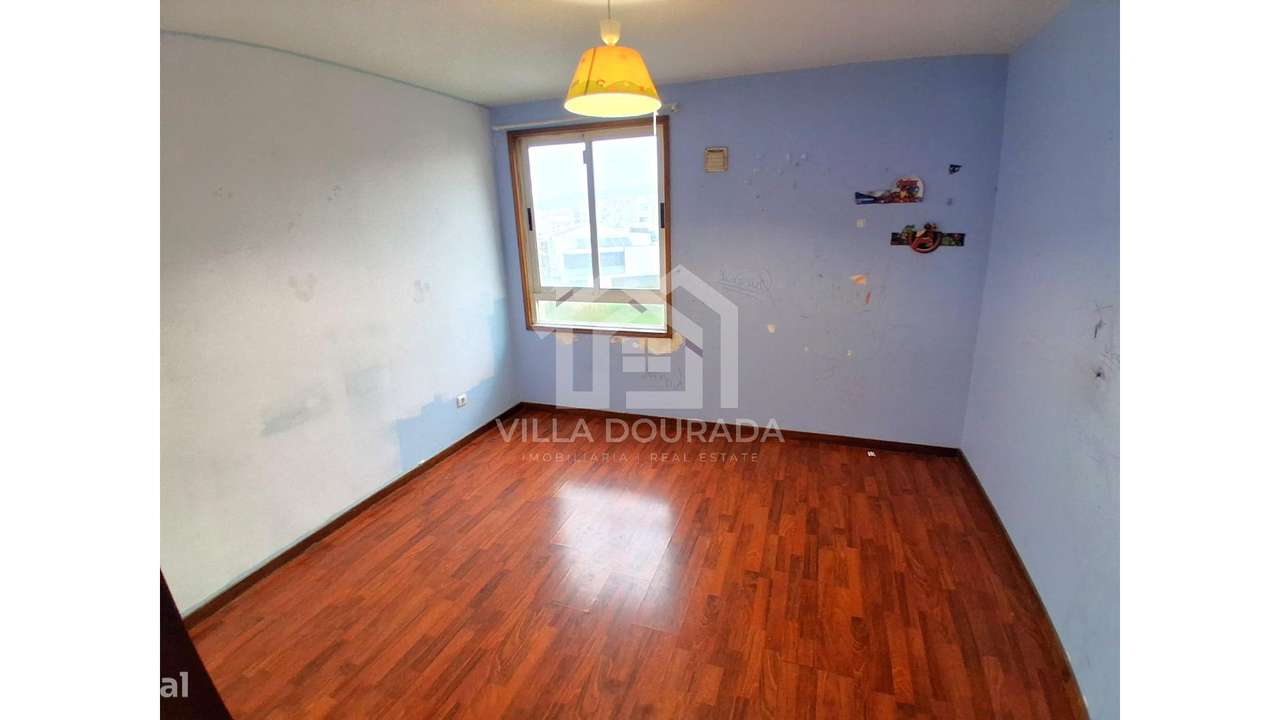 Apartamento T3 em Baguim Do Monte --8