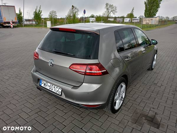 Volkswagen Golf - 3