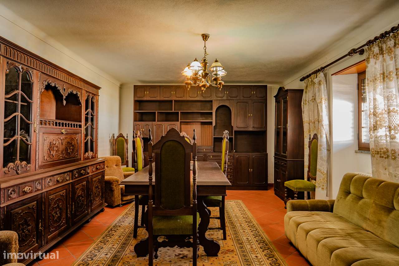 Moradia com Quintal e Garagem à Venda em Viana do Alentejo - Grande imagem: 4/60