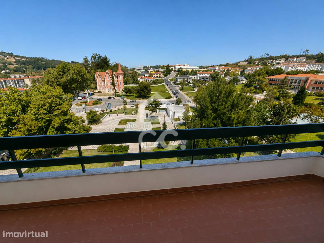 Apartamento T3 no centro de Alcobaça-11