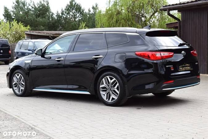 Kia Optima Plug-in Hybrid - 12