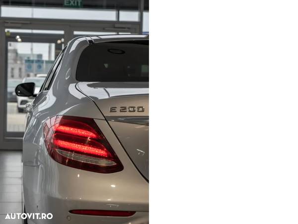 Mercedes-Benz E 200 4Matic 9G-TRONIC Avantgarde - 17